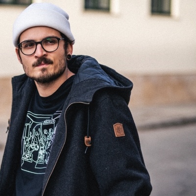 Lizom Dávid 'LD'